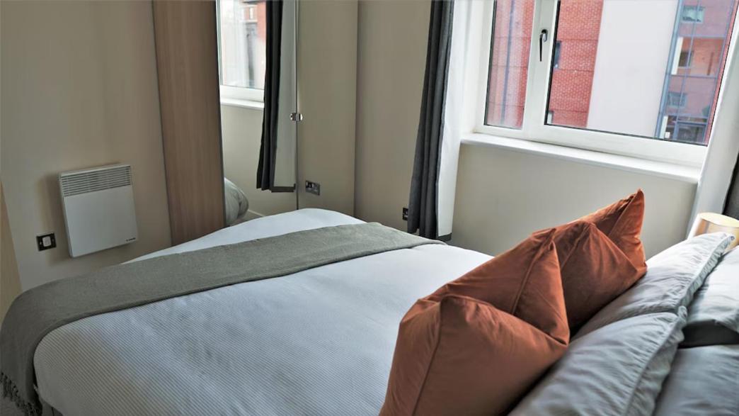 Broad Gauge Apartments Вулвергемптон Екстериор снимка